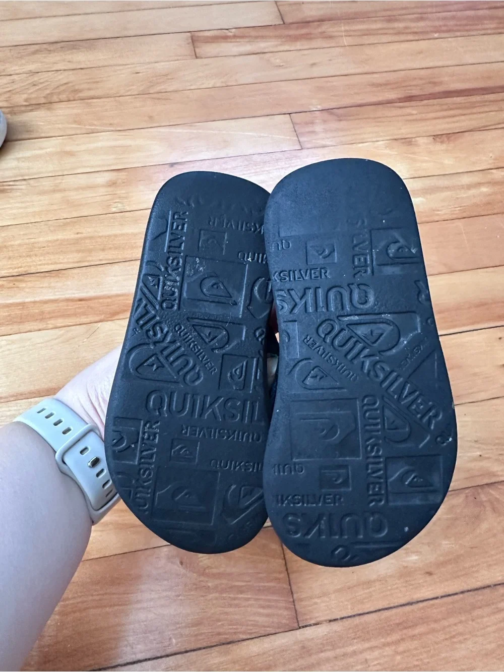 Quiksilver Kids Black & Blue Patterned Sandal Flip Flops